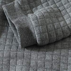 เสื้อสเวตเตอร์แขนยาวสำหรับผู้ชายสีพื้นสไตล์สตรีทแวร์ให้ความอบอุ่นสำหรับฤดูหนาว - Product Image 4