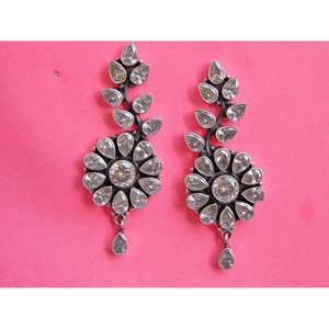 ต่างหูเงินแท้ทันสมัย925พร้อมพลอยบุษราคัมสีขาวดีไซน์ดอกไม้แฮนด์เมดสำหรับงานแต่งงาน - Product Image 4