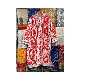 Veste kimono longue en broderie Suzani 100% coton, motif floral, manteau d'hiver surdimensionné, veste longue pour femme, broderie Suzani à la main - Product Image 1