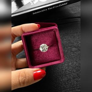 Anillo de Compromiso con Halo Oculto, Corte Redondo, 3.00CT, VVS2, Cultivado en Laboratorio, Envío Global, Fabricante Mayorista - Product Image 1