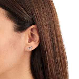 ต่างหูเพชรทรงกลมดีไซน์หรูหราพร้อมการฝังแบบ Bezel เหมาะสำหรับทุกโอกาส - Product Image 4