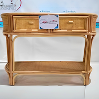 Table console rustique artisanale en rotin naturel et bambou durable avec deux tiroirs spacieux tressés et étagère inférieure pour salon