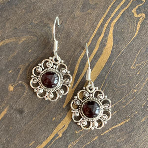 ต่างหูโกเมนประดับมุกน้ำจืด เพชร และเทอร์ควอยซ์ น้ำหนัก 3.9 กรัม ชุบทอง แบบห้อยและแบบติดหู สำหรับงานแต่งงานหรือเป็นของขวัญ - Product Image 1