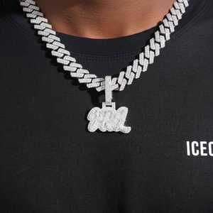 จี้ชื่อและจี้ห้อยประดับเพชรโมอิสซาไนต์ทองคำ 14K แบบสั่งทำพิเศษจาก JRL พร้อมสลักชื่อของคุณ - Product Image 2