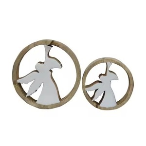 Charmante figure d'elfe givrée de table en métal pour les réunions de famille saisonnières et le style de la salle festive - Product Image 6