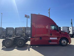 Camion Freightliner Cascadia Conventional Sleeper d'occasion 2021, moteur diesel, caméra arrière 360°, capacité 41-50t, Euro 5, automatique - Product Image 5