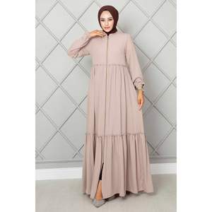 Hijab en vison détaillé à volants Abaya Vêtements régionaux avec une touche élégante - Product Image 1