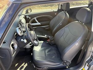 Mini Cooper S 2006 LIMPIO, Volante a la Izquierda, Emisión Euro III, 5 Plazas - Product Image 2