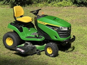 Hot Selling John Dear X390 <b>Ride</b> On Lawn Mower / Original Powerful Garden Mowing Machine / Cheap Price Agricultural <b>Tractor</b> - Product Image 5