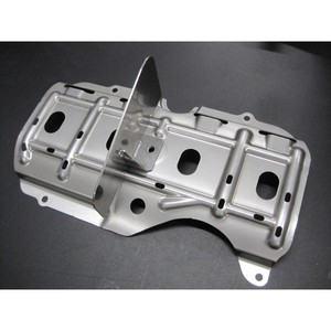 Tấm chắn dầu bằng nhôm RRP cho <span class=keywords><strong>Audi</strong></span>, đã qua sử dụng - Product Image 2