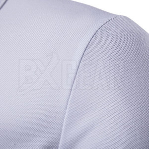 Camiseta de polo de diseño de moda para hombre, tela suave y ligera de ajuste informal con estilo de manga corta para uso diario - Product Image 3