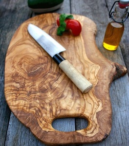 Planche à découper en bois standard avec une surface lisse parfaite pour une utilisation quotidienne dans les cuisines domestiques et professionnelles - Product Image 5