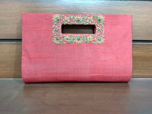 Latest 2025 Fashion-Forward Women Clutch purses with Top Zari Embroidery Semi Gemstones Pearl Chain <b>Beading</b> Decoration - Product Image 5