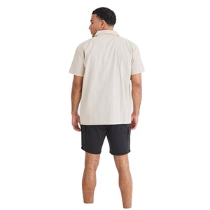 Jean court homme coupe slim uni 2026, taille standard, respirant, design streetwear d'été, meilleure vente, personnalisable, vente en gros - Product Image 5