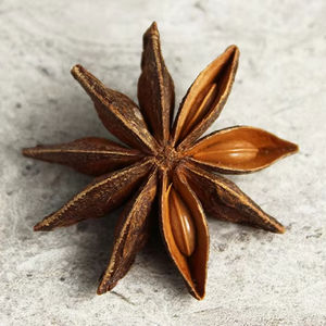 Anis étoilé frais, cru et séché de première qualité en provenance du Vietnam - Product Image 1