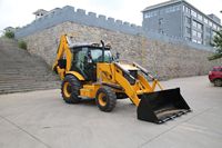 Soosan 3CX Mini Loader Backhoe Excavator Berkualitas Tinggi 4x4 Penggerak Roda Penggerak Depan Mesin 75KW Efisiensi Operasional Tinggi