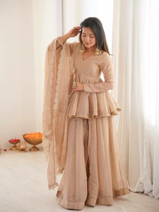 ยกระดับสไตล์แฟชั่นชาติพันธุ์ของคุณด้วยชุดสัลวาร์ คามีซแบบสามชิ้นลายใหม่สองสีสำหรับผู้หญิงหรือเด็กผู้หญิง - Product Image 3