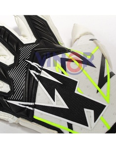 Gants de gardien de but de football en caoutchouc professionnel de haute qualité 2026, gants de gardien de but de football personnalisés en 3D fabriqués au Pakistan - Product Image 3