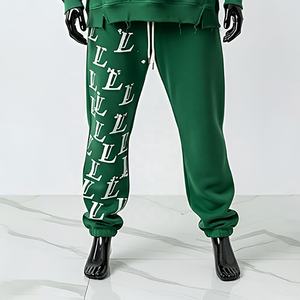 Streetwear décontracté pour hommes personnalisé OEM Survêtement d'entraînement 2 pièces 100% polyester Sweat à capuche surdimensionné Pantalon de survêtement évasé sérigraphié - Product Image 5