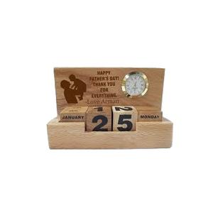 Calendario de madera de pino clásico hecho a mano Calendario de madera decorativo de Navidad Calendario hecho a mano de madera único - Product Image 6