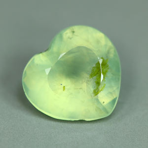 Top qualité 100% naturel vert Prehnite en forme de coeur Cabochon pierres précieuses en vrac pour bijoux collier boucle d'oreille faisant l'utilisation en vrac OEM - Product Image 1