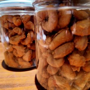 Personalización OEM/ODM, Nueces de Anacardo de Camboya Grado W320, Orgánicas, Tostadas, Picantes con Chile y Ajo, Calidad Premium, 100% Naturales - Product Image 1