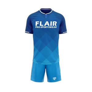 Kits de football rétro conçus sur mesure Uniformes de maillot de football pour enfants de haute qualité pour hommes - Product Image 1