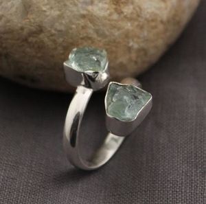 Anillo de Piedra Preciosa de Aguamarina Natural en Plata de Ley 925 con Engaste de Bisel, Regalo para Bodas y Fiestas, Joyería Hecha a Medida, Venta al por Mayor - Product Image 4