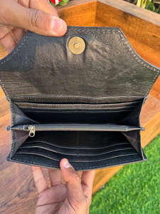 Nuevo Western Stylish Hair On Hide Color Tooled Fur Leather Clutch Mujeres Monedero diseñado Venta caliente Tooled Leather Unique Wallet - Product Image 6