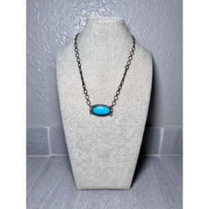 Collier en turquoise de Kingman et argent sterling, fabriqué par des artisans Navajo, bijou culturel de collection, pièce unique - Product Image 4