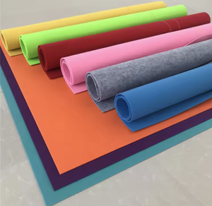 ผ้าใยสังเคราะห์สปันบอนด์โพลีเอสเตอร์100% เข็มเจาะตามสั่งกันน้ำเป็นมิตรกับสิ่งแวดล้อมเพื่อการเกษตร - Product Image 4