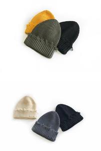 Gorro de Invierno de Punto de Color Sólido Personalizado al por Mayor, Gorro de Lana Cálido, Estilo Premium para Moda Urbana y Uso en Exteriores - Product Image 3