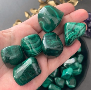 Pierre de Malachite, cristal en vrac, vente en gros, pierre de poche naturelle, cristal de guérison, achat de haute qualité - Product Image 4