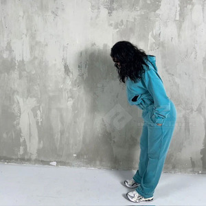 Nouveau design de survêtement en coton délavé à l'acide survêtement en polyester respirant et anti-boulochage pour femmes - Product Image 4