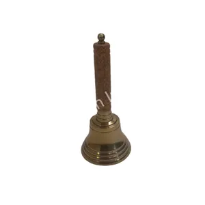 Logo de cloche à main en laiton massif imprimé Top vente Style américain Nouvelle cloche à main élégante en laiton avec manche en bois aux tarifs de gros