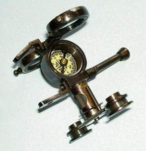 Boussole en laiton Vintage Nautical Maritime Navigation Instrument Collection Décor - Product Image 2