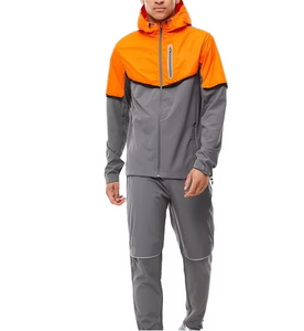 Venta al por mayor nuevo personalizado mangas completas nuevo estilo nylon poliéster rompevientos correr chándal para hombres cremallera con capucha rompevientos - Product Image 1