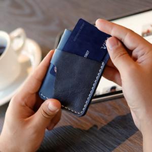 ที่ใส่บัตรหนังแฮนด์เมดแบบมินิมอลดีไซน์บางทันสมัยสำหรับใช้ในชีวิตประจำวันมีหลายสีให้เลือกสำหรับใส่บัตรประจำตัวบัตรเครดิต - Product Image 3