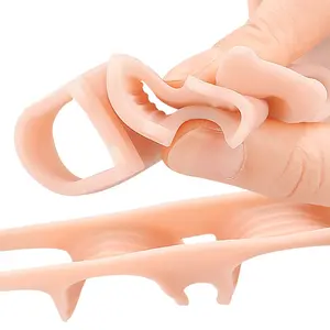 Espaciadores de dedos Melenlt para una alineación correcta: alisadores de <span class=keywords><strong>juanetes</strong></span> y dedos en martillo, insertos de sandalias con <span class=keywords><strong>chanclas</strong></span> para hombres y mujeres - Product Image 4