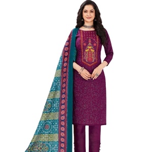 Nuevo trabajo de bordado fabuloso con colección de algodón de césped Venta en línea de vestido marcial indio y pakistaní de Dress Mart - Product Image 1