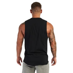 Débardeur de sport pour homme de haute qualité, personnalisable avec logo, 100% coton, effet délavé, sans manches et respirant. - Product Image 3