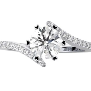 Anillo de compromiso de moissanita para mujer Anillo de moissanita de plata esterlina El mejor regalo de regalo para mujeres y hombres Anillo' - Product Image 1