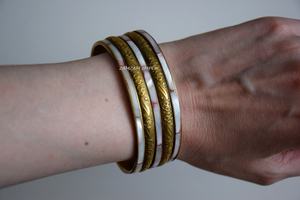 Brazalete de moda Boho Festival con incrustaciones de latón y nácar, joyería de declaración hecha a mano para mujer, Ropa Étnica e informal - Product Image 5