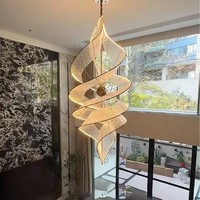 Lustre en spirale en acrylique doré de luxe ANNO, grand luminaire suspendu LED design pour villa, hôtel