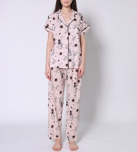 Pyjama confortable en jersey à taille élastique pour femmes avec bouton classique sur le devant Vêtements de nuit classiques pour le printemps et l'été - Product Image 2
