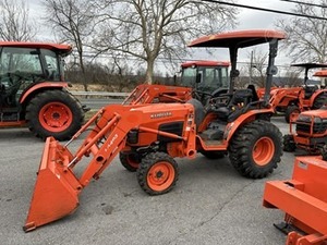 Low Noise Level Used Kubota MX5200 Tractors <b>For</b> Sale - Product Image 5