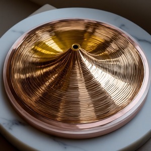 Magnifique ensemble de brûleurs à encens en laiton avec des sculptures en treillis complexes, design moderne et antique durable, portable, échappatoire de fumée - Product Image 2