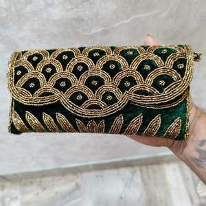 MS Handicraft Tropical Floral Glass Beaded Clutch Forma personalizada y color Fiesta mexicana con cadena cruzada - Product Image 5