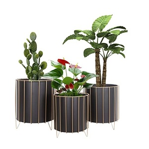 Juego de Dos Macetas de Metal Chapadas en Oro con Soporte para Decoración Interior y Exterior, Uso en Hoteles y Restaurantes, Maceta de Metal - Product Image 4