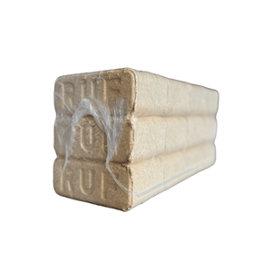 Briquettes de bois de pin renouvelable de 6 mm, granulés de combustible compressés en sac pour le chauffage industriel, commercial et résidentiel - Product Image 1